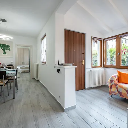 At Two Steps From The Lakeside - Larihome A29 * גראבדונה