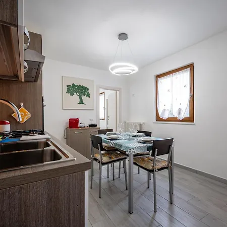 At Two Steps From The Lakeside - Larihome A29 * 그라베도나