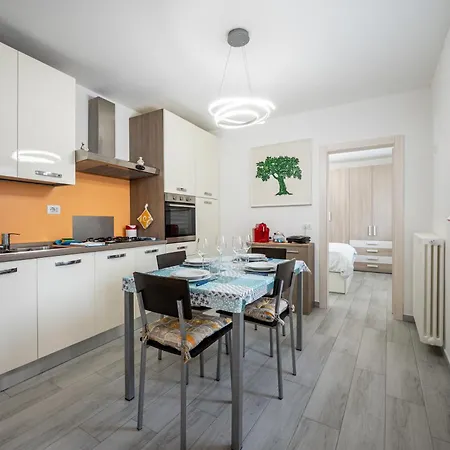 At Two Steps From The Lakeside - Larihome A29 Gravedona